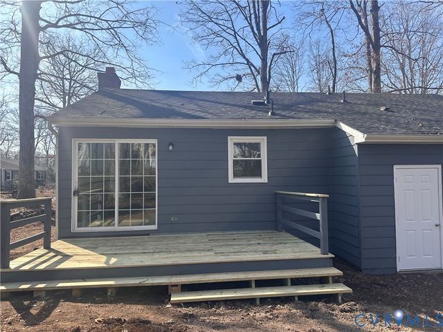 8500 Debbs Ln, Chesterfield, VA 23235