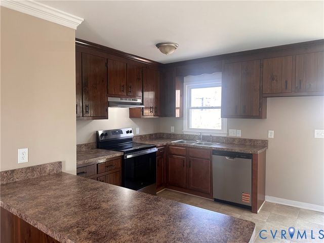 8500 Debbs Ln, Chesterfield, VA 23235