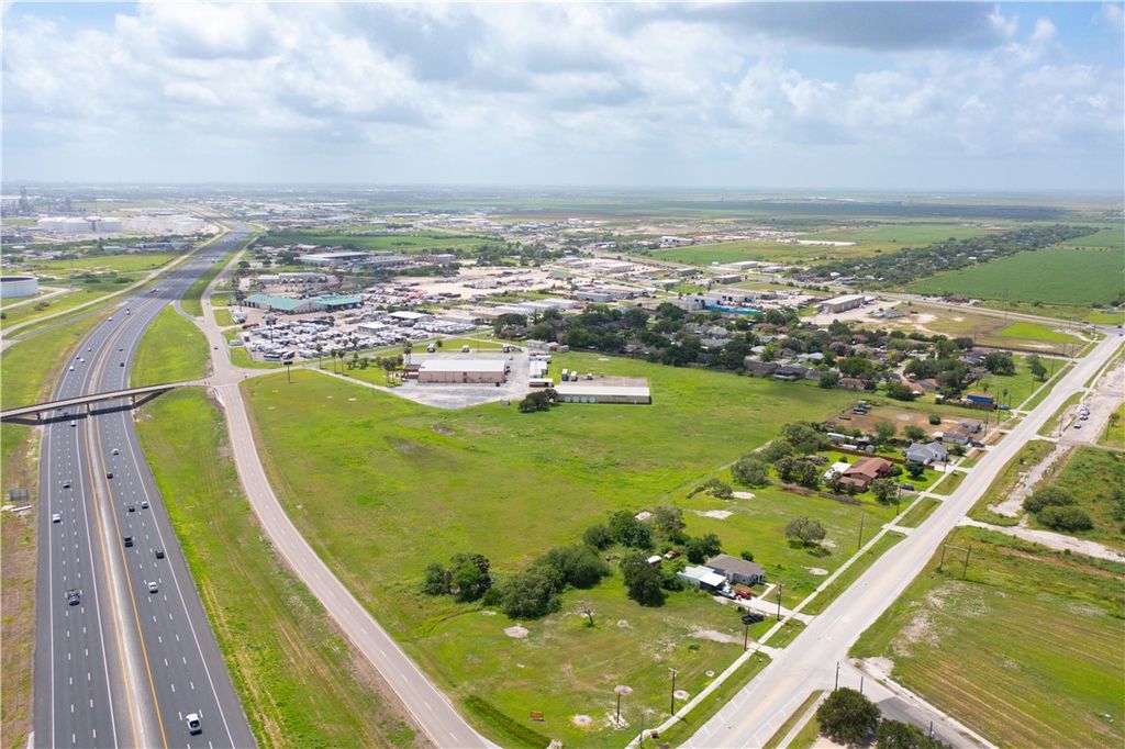 2001 Suntide Road, Corpus Christi, TX 78409 — photo 5