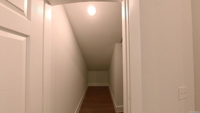 330 E Carson St Apt 3103, San Antonio, TX 78208