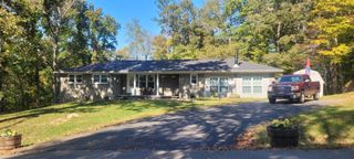 408 Sandy Rd, Dover, TN 37058