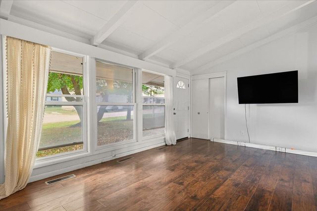 5366 Granville Road, Mount Vernon, OH 43050