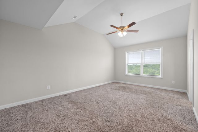 668 Crestone Ct, Clarksville, TN 37042