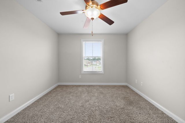 668 Crestone Ct, Clarksville, TN 37042
