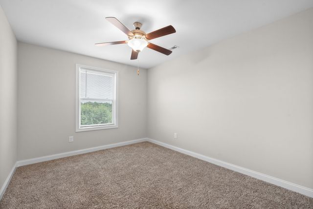 668 Crestone Ct, Clarksville, TN 37042