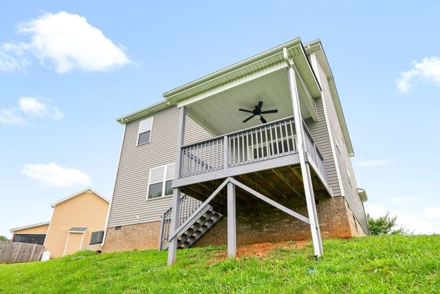 668 Crestone Ct, Clarksville, TN 37042