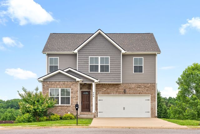 668 Crestone Ct, Clarksville, TN 37042