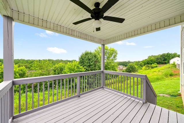668 Crestone Ct, Clarksville, TN 37042