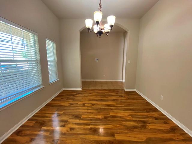 285 Amber Ash DR, Kyle, TX 78640