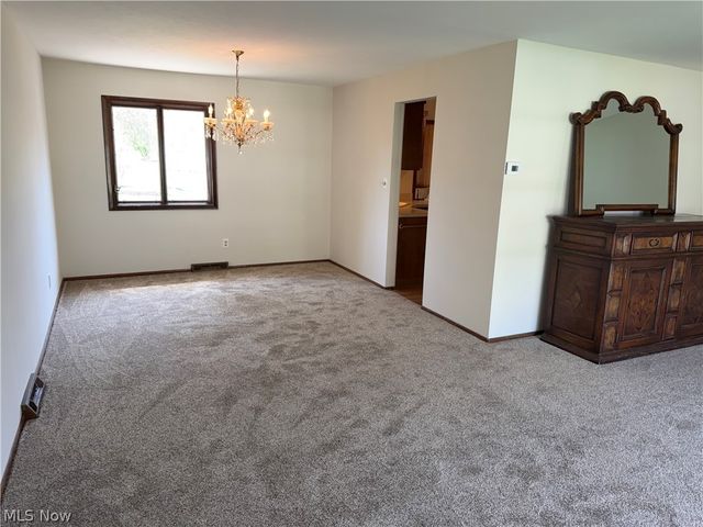 4614 Telhurst Road, South Euclid, OH 44121