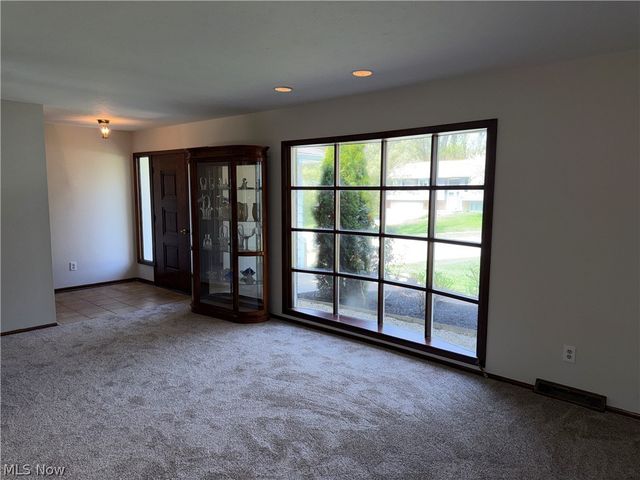 4614 Telhurst Road, South Euclid, OH 44121