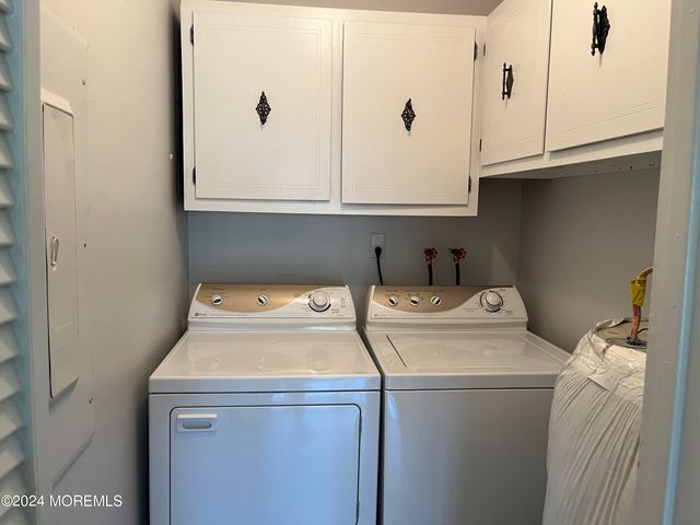 14 Pine Cluster Circle F, Manalapan, NJ 07726