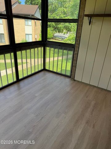 14 Pine Cluster Circle F, Manalapan, NJ 07726