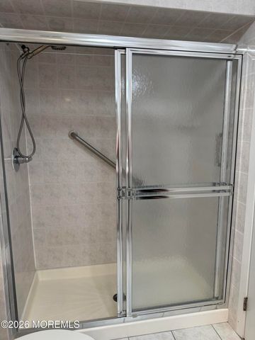 14 Pine Cluster Circle F, Manalapan, NJ 07726