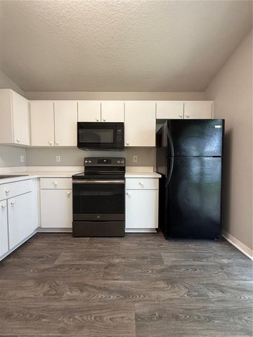 28510 SEASHELL COURT, Wesley Chapel, FL 33545