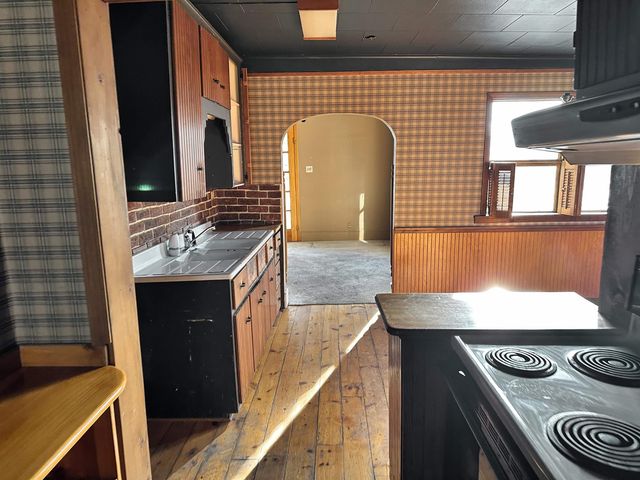 921 Washington Street, Traverse City, MI 49686