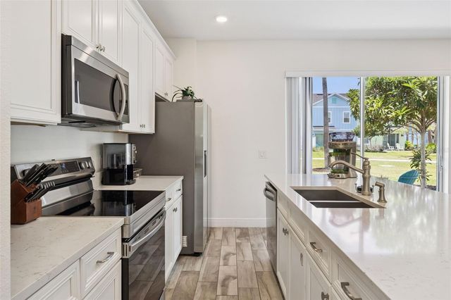 2916 ON THE ROCKS POINT, Kissimmee, FL 34747