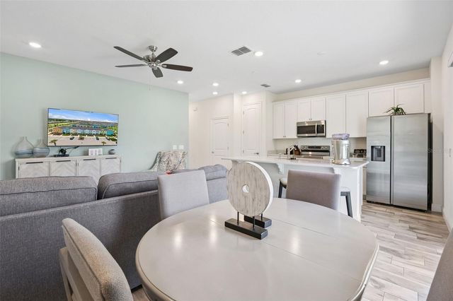 2916 ON THE ROCKS POINT, Kissimmee, FL 34747