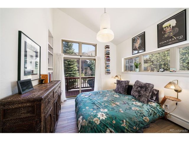 2782 Kinnikinnick Rd 9B, Vail, CO 81657