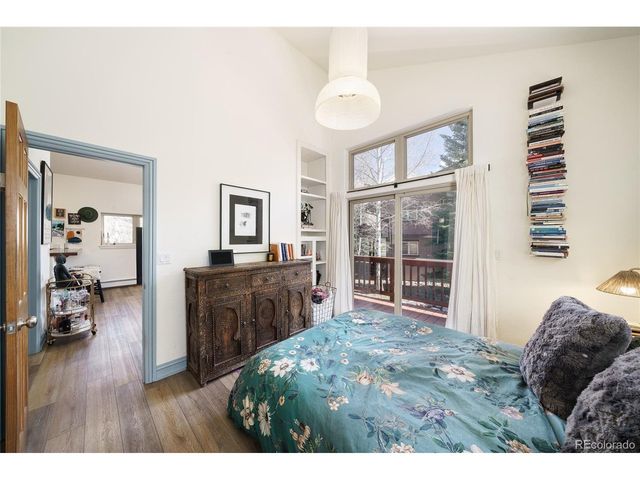 2782 Kinnikinnick Rd 9B, Vail, CO 81657