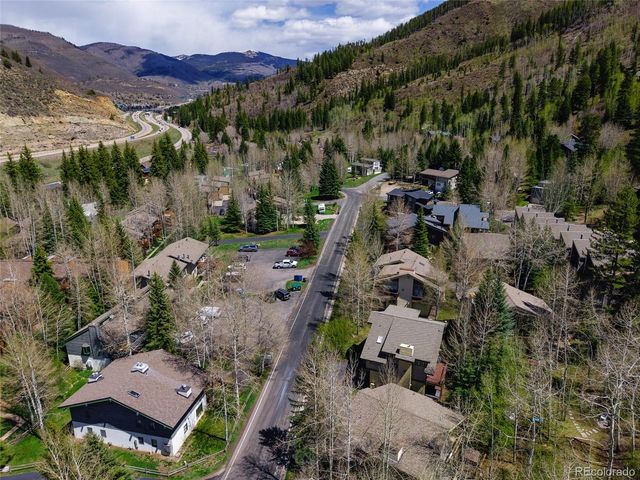 2782 Kinnikinnick Rd 9B, Vail, CO 81657