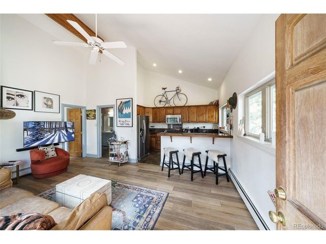 2782 Kinnikinnick Rd 9B, Vail, CO 81657