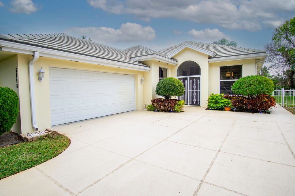 5058 SE Inkwood Way, Hobe Sound, FL 33455