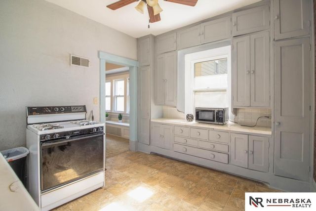 4279 Wirt Street, Omaha, NE 68111