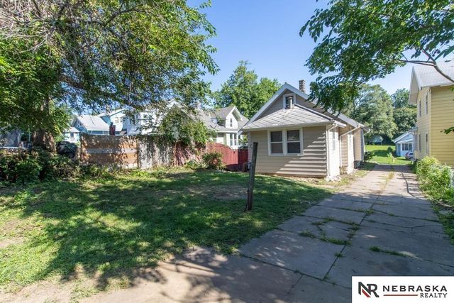 4279 Wirt Street, Omaha, NE 68111