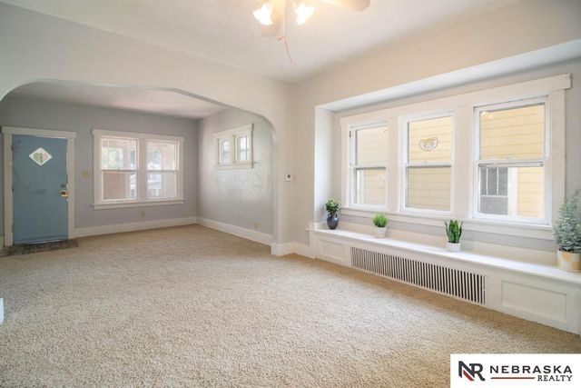 4279 Wirt Street, Omaha, NE 68111