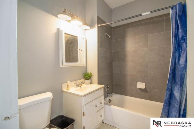 4279 Wirt Street, Omaha, NE 68111