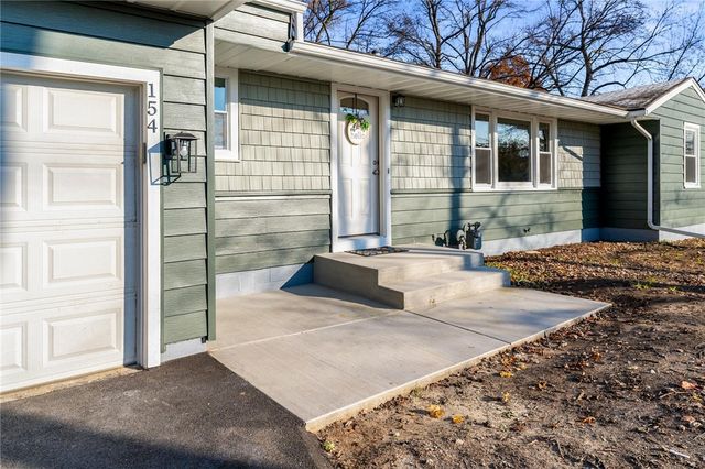 154 Westside Drive, Gates, NY 14624