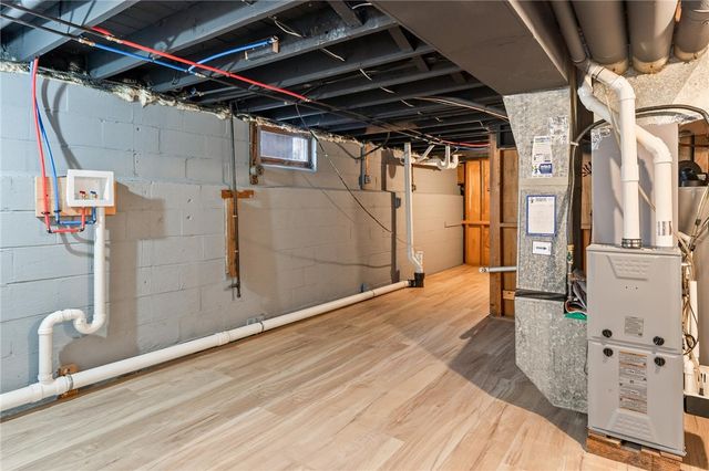 154 Westside Drive, Gates, NY 14624