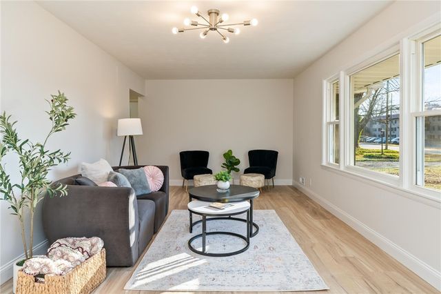 154 Westside Drive, Gates, NY 14624