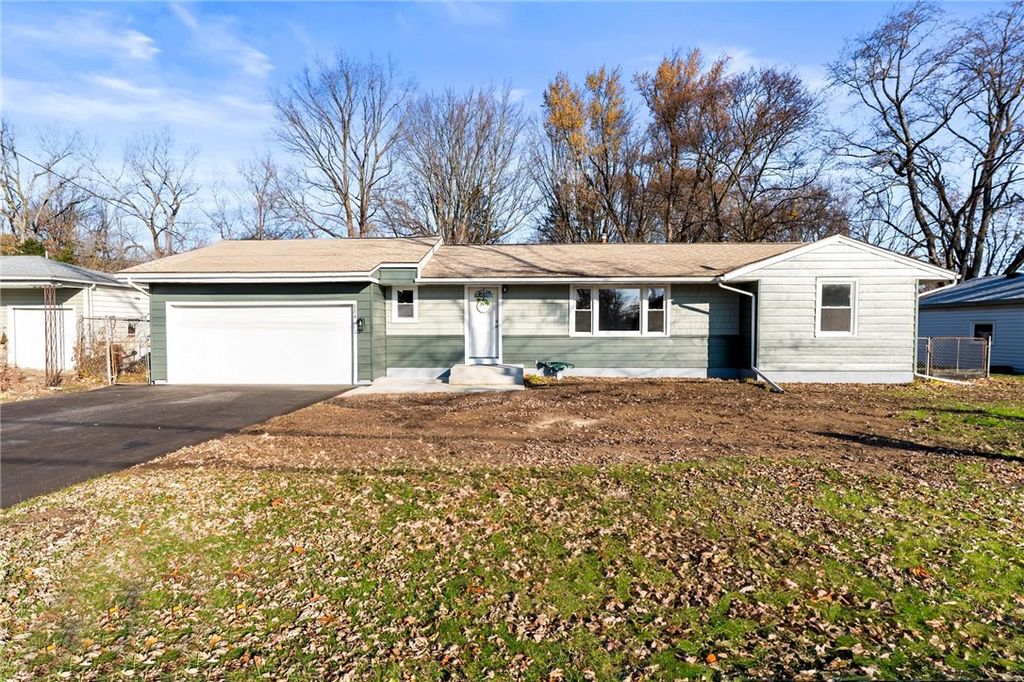 154 Westside Drive, Gates, NY 14624