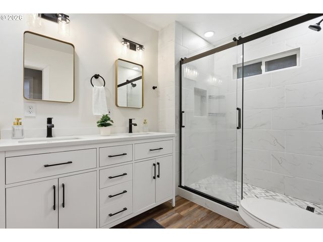 392 BAKER Rd, Stevenson, WA 98648