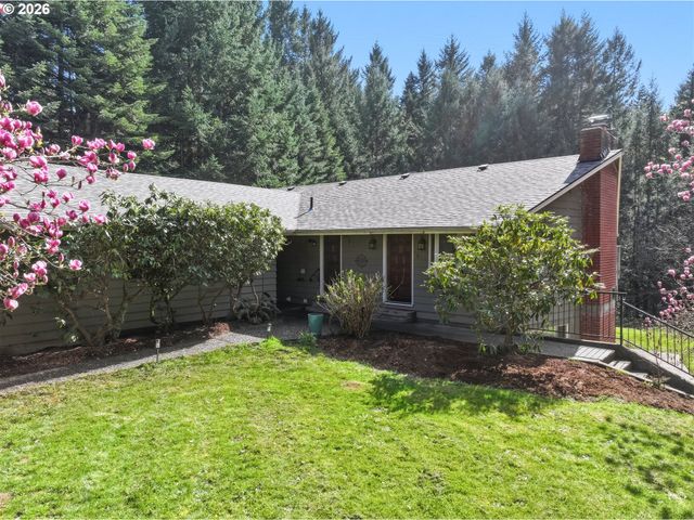 392 BAKER Rd, Stevenson, WA 98648