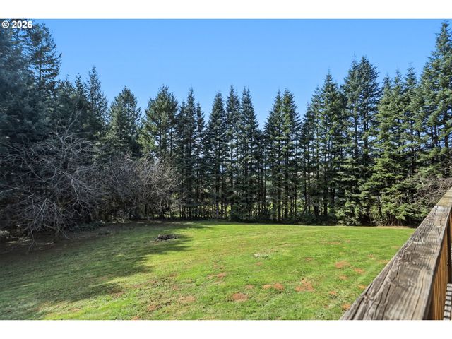 392 BAKER Rd, Stevenson, WA 98648