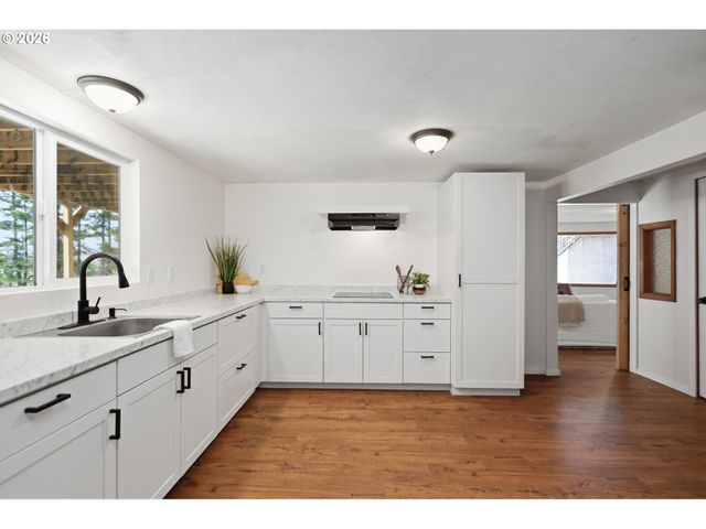 392 BAKER Rd, Stevenson, WA 98648