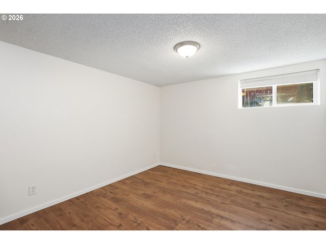 392 BAKER Rd, Stevenson, WA 98648