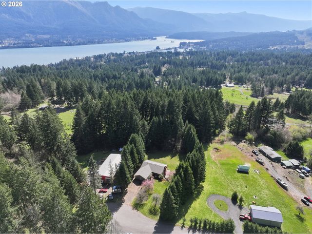 392 BAKER Rd, Stevenson, WA 98648