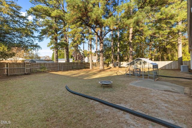 6982 Melbourne Drive, Fayetteville, NC 28314