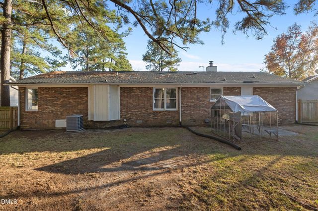 6982 Melbourne Drive, Fayetteville, NC 28314