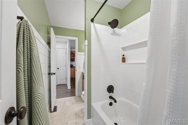 17 Oak Hill Lane, St Peters, MO 63376