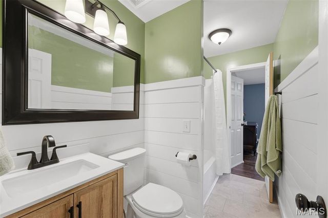 17 Oak Hill Lane, St Peters, MO 63376