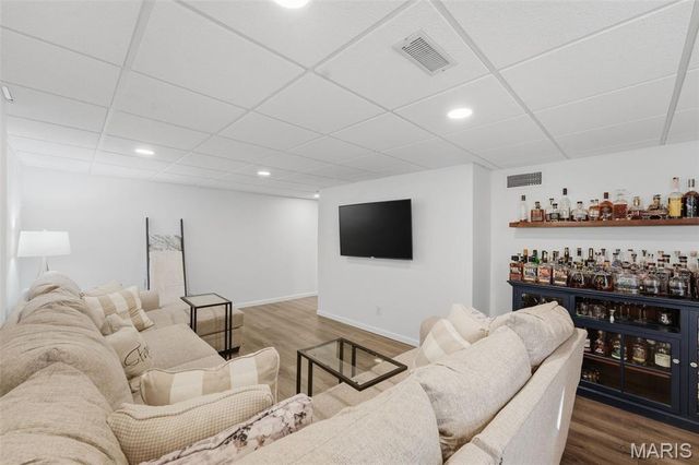 17 Oak Hill Lane, St Peters, MO 63376