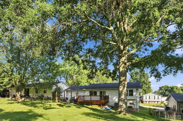 17 Oak Hill Lane, St Peters, MO 63376