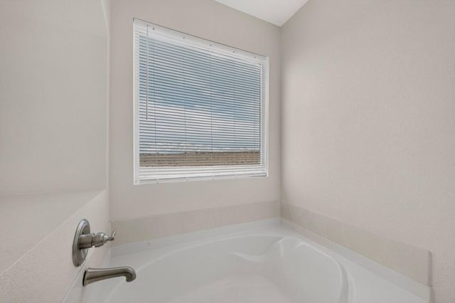 9508 Valle Caldera Road SW, Albuquerque, NM 87121