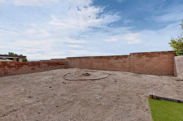 9508 Valle Caldera Road SW, Albuquerque, NM 87121