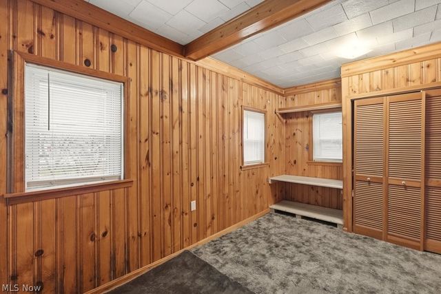 121 Meadowridge Road, Mogadore, OH 44260